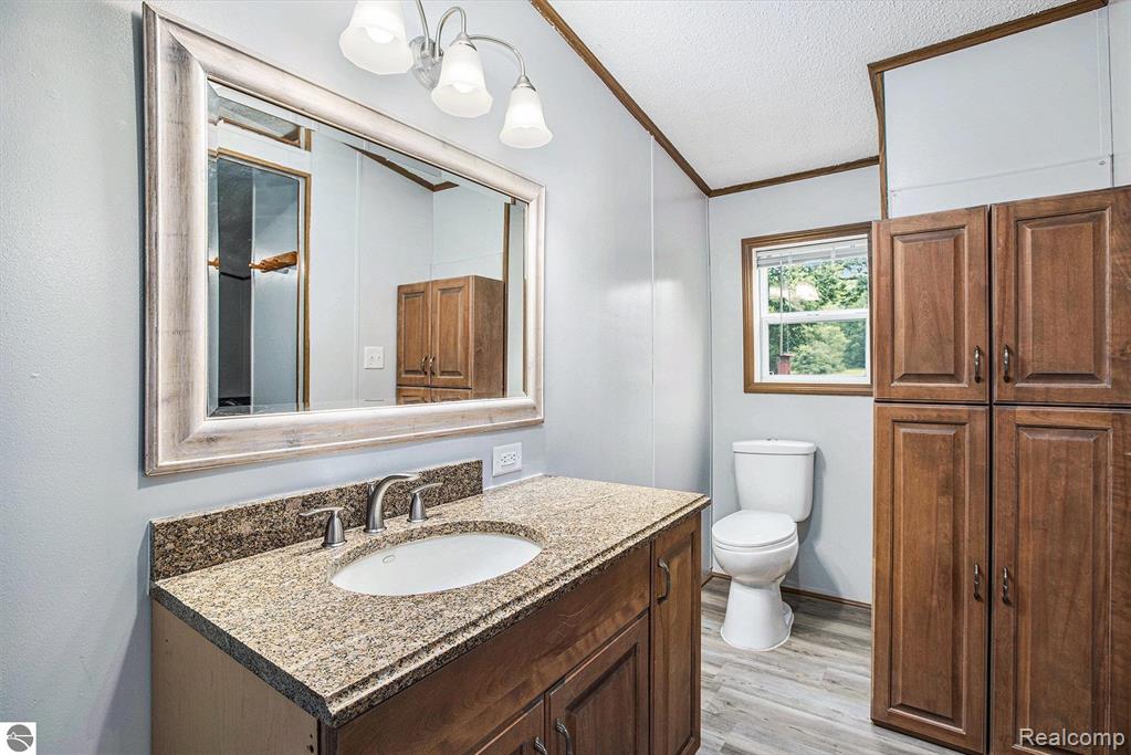 10694 Freeman Road, Mesick, MI 49668 — Photo 12