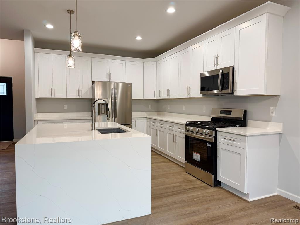 37116 Moravian Drive, Clinton Twp, MI 48036 — Photo 17