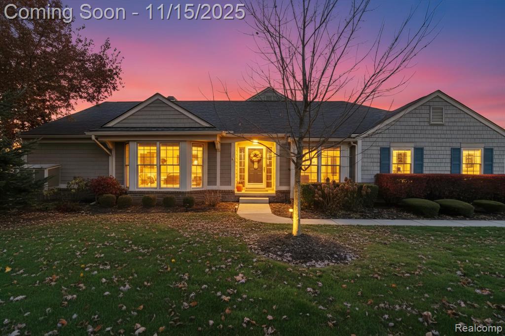 909 Tartan Trail, Bloomfield Hills, MI 48304 — front exterior