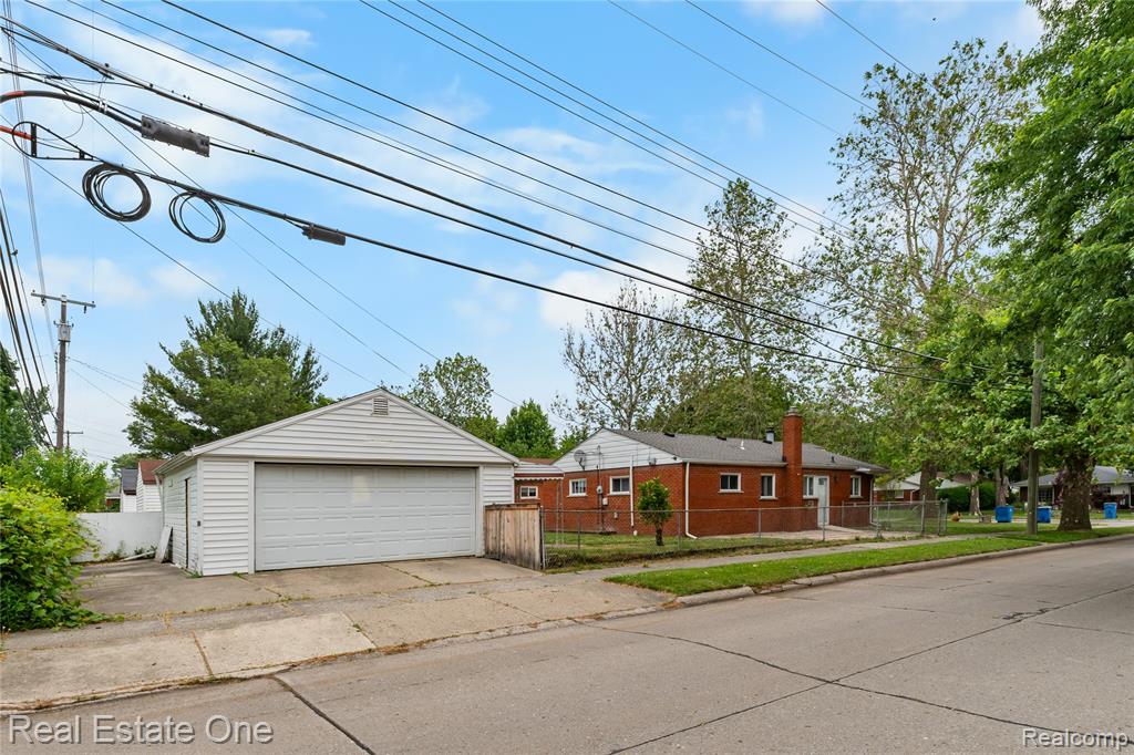 4718 Roosevelt Boulevard, Dearborn Heights, MI 48125 — Photo 25