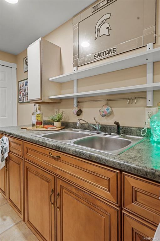 9450 SANDLEWOOD Court, Whitmore Lake, MI 48189 — Photo 46