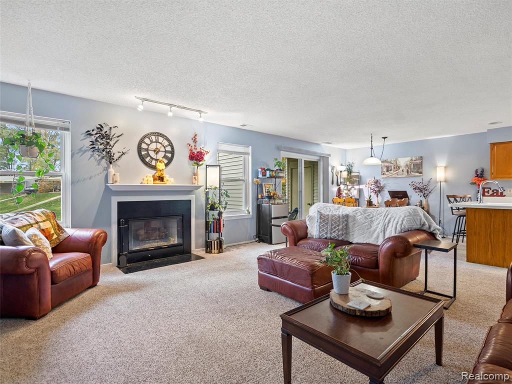 4970 Oak Hill Drive, Waterford, MI 48329 — Photo 8