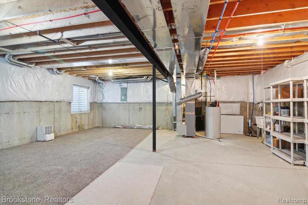 712 SUPERIOR Parkway, Westland, MI — Photo 34