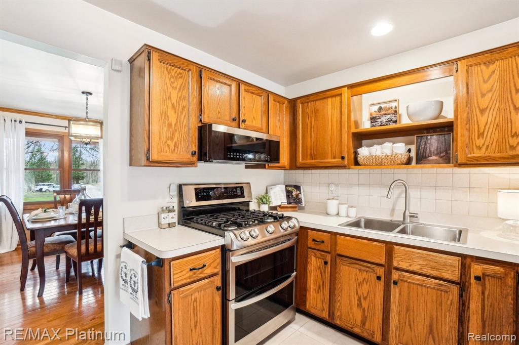 3380 W COHOCTAH Road, Fowlerville, MI 48836 — Photo 11