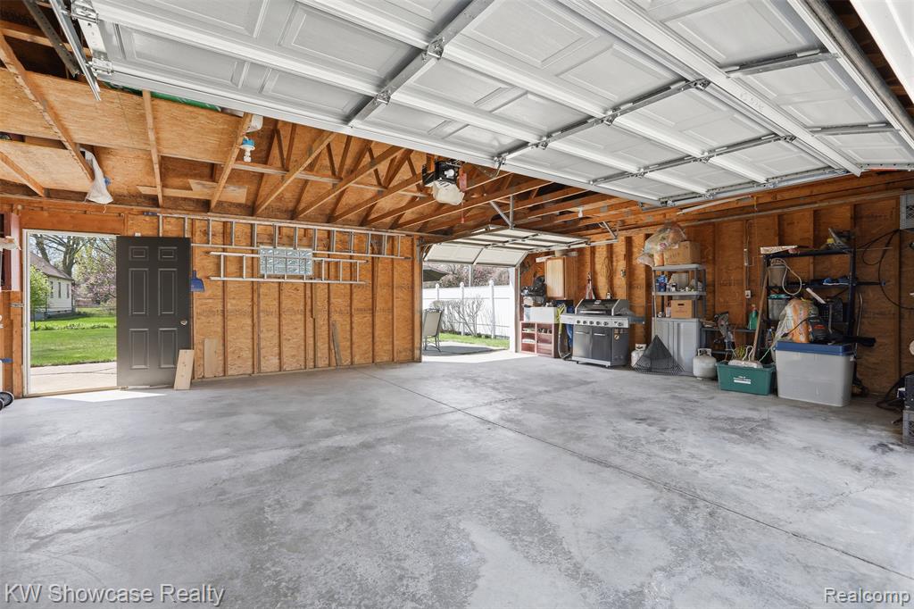 25715 Norfolk Street, Dearborn Heights, MI 48125 — Photo 26