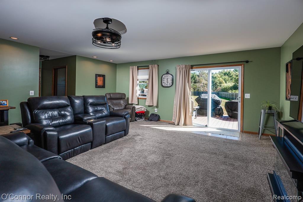 3082 Stoneybrook Lane, Port Huron, MI 48060 — Photo 13