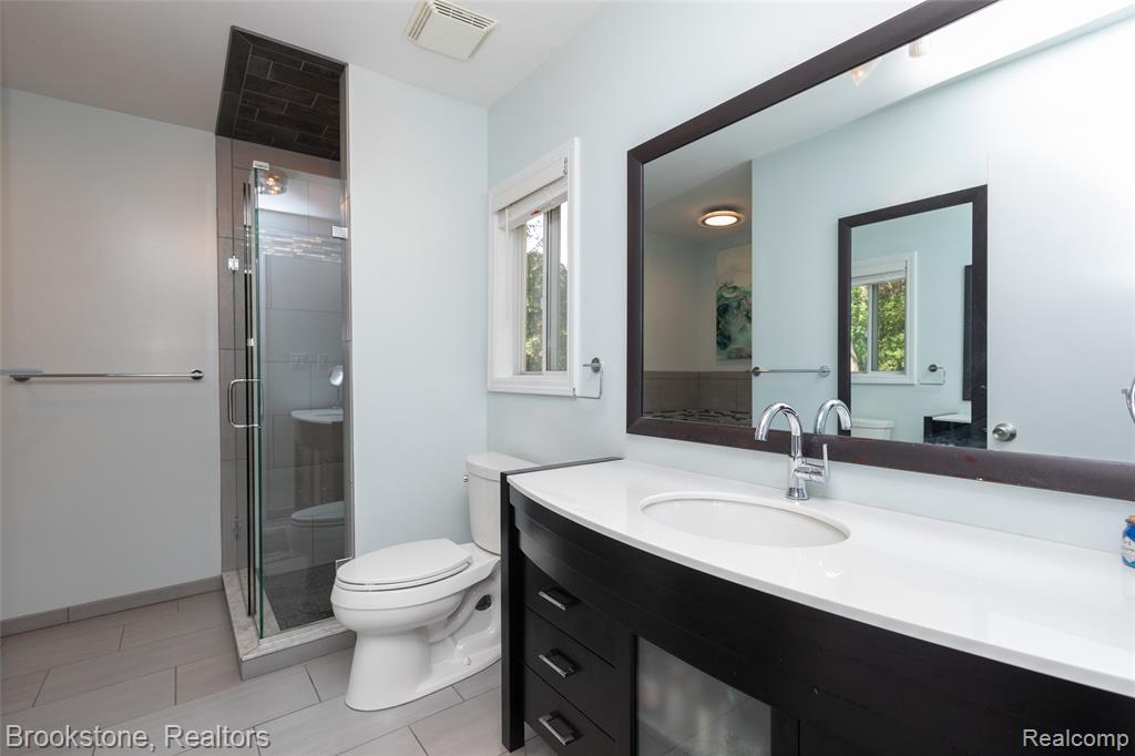 5944 WATERFORD HILL, Clarkston, MI — Photo 32