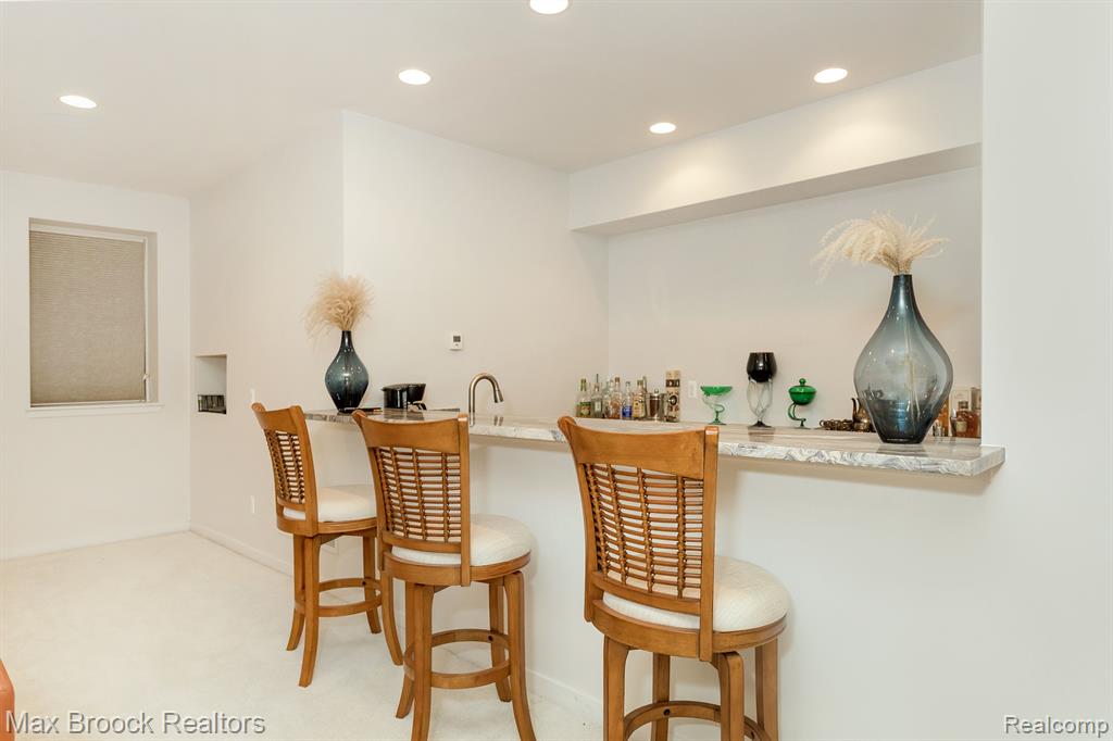 5681 SHORE Drive, Orchard Lake Village, MI 48324 — Photo 51