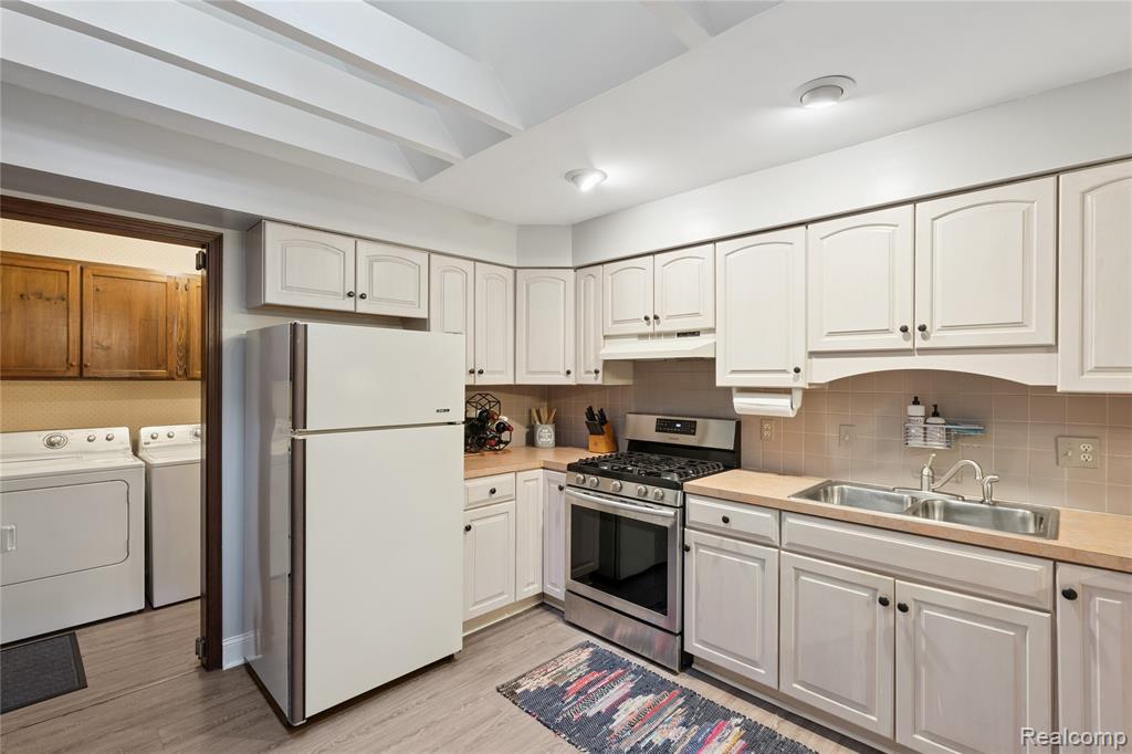 5955 Chickadee Lane, Clarkston, MI — Photo 20