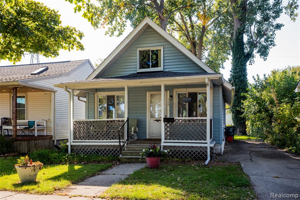 770 E Hazelhurst Street, Ferndale, MI 48220