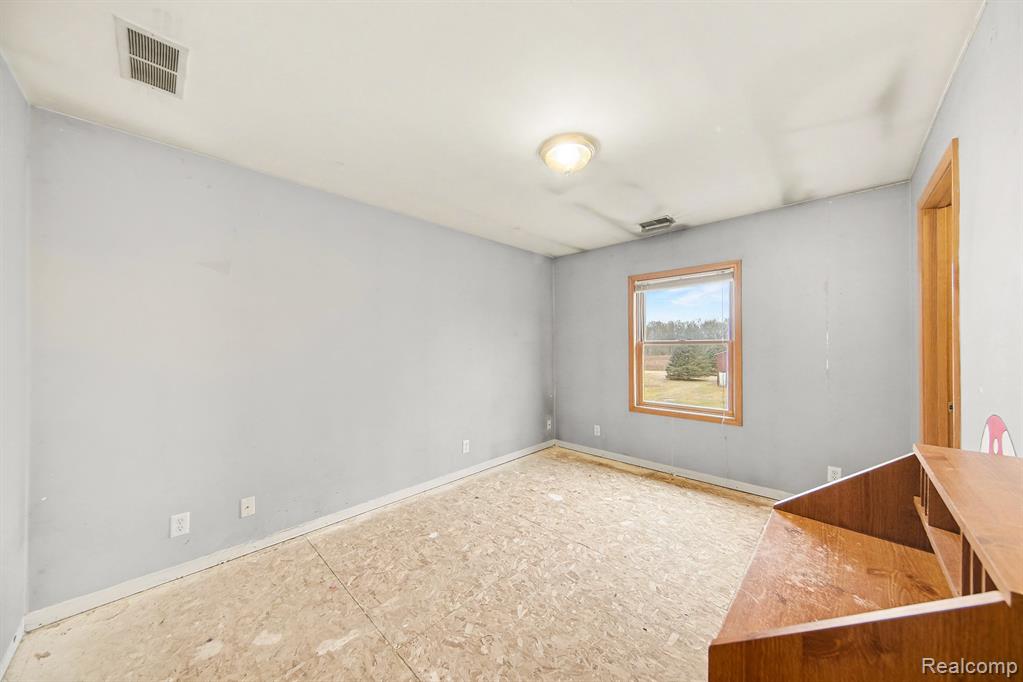 23780 Carleton West Road, Belleville, MI 48111 — Photo 20