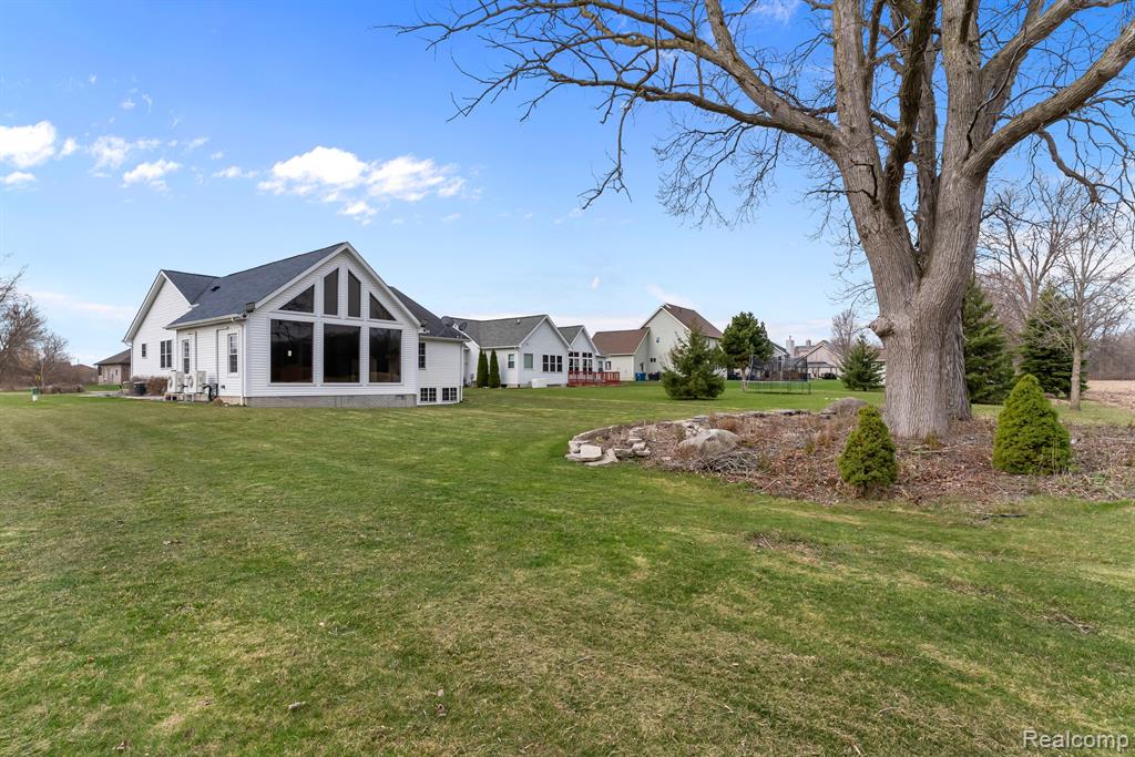 5188 Walkabout Lane, Swartz Creek, MI 48473 — Photo 35