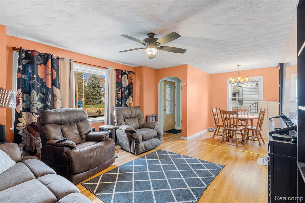 821 Ryan Street, Owosso, MI 48867 — Photo 9