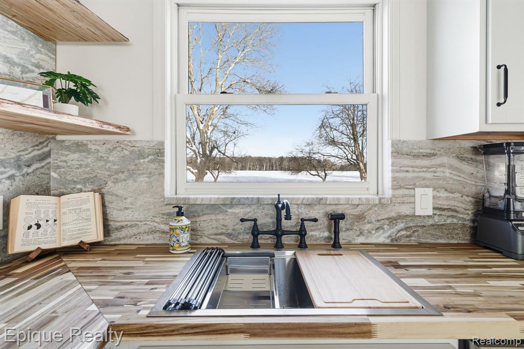 8680 Oak Hill Road, Clarkston, MI 48348 — Photo 3