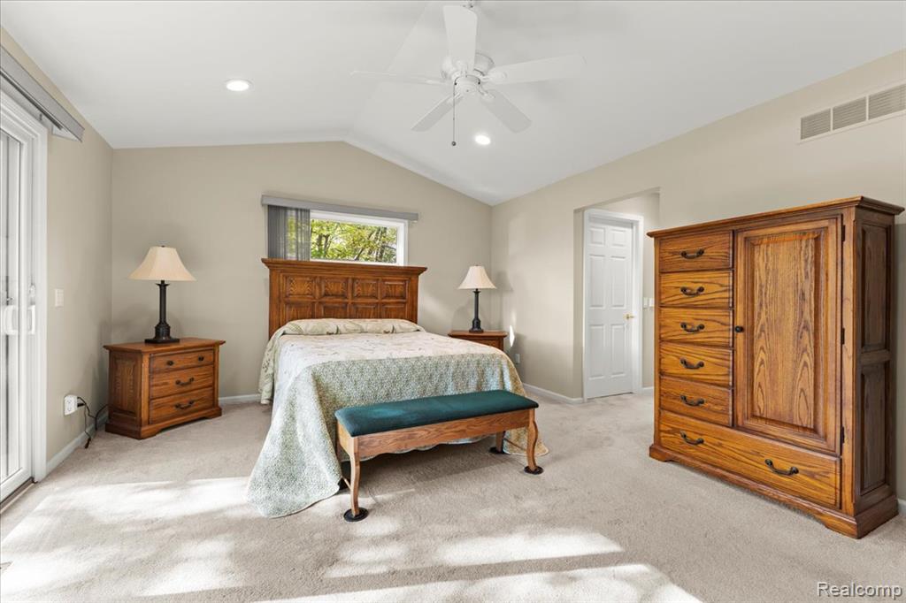 860 Galahad Drive, Ortonville, MI 48462 — Photo 25