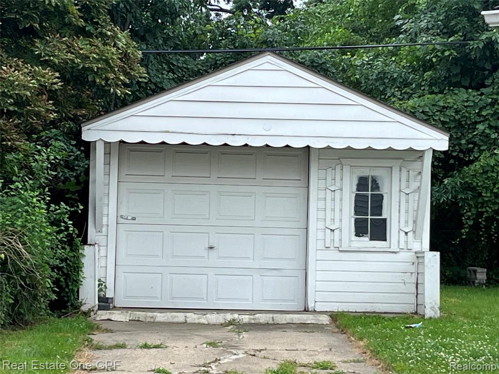 7020 STUDEBAKER Avenue, Warren, MI 48091 — Photo 12