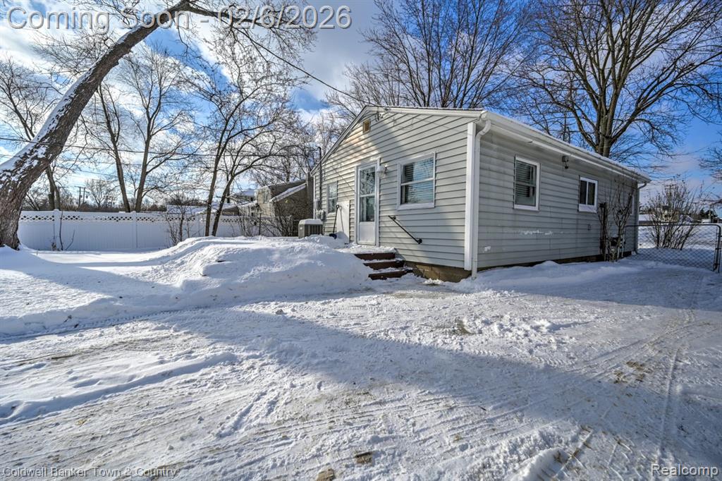 539 Fowler Street, Howell, MI 48843 — Photo 34