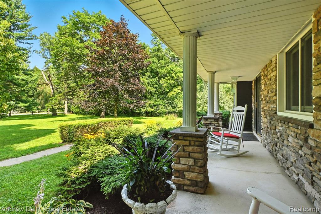 6300 Brookville Road, South Lyon, MI 48178 — Photo 4