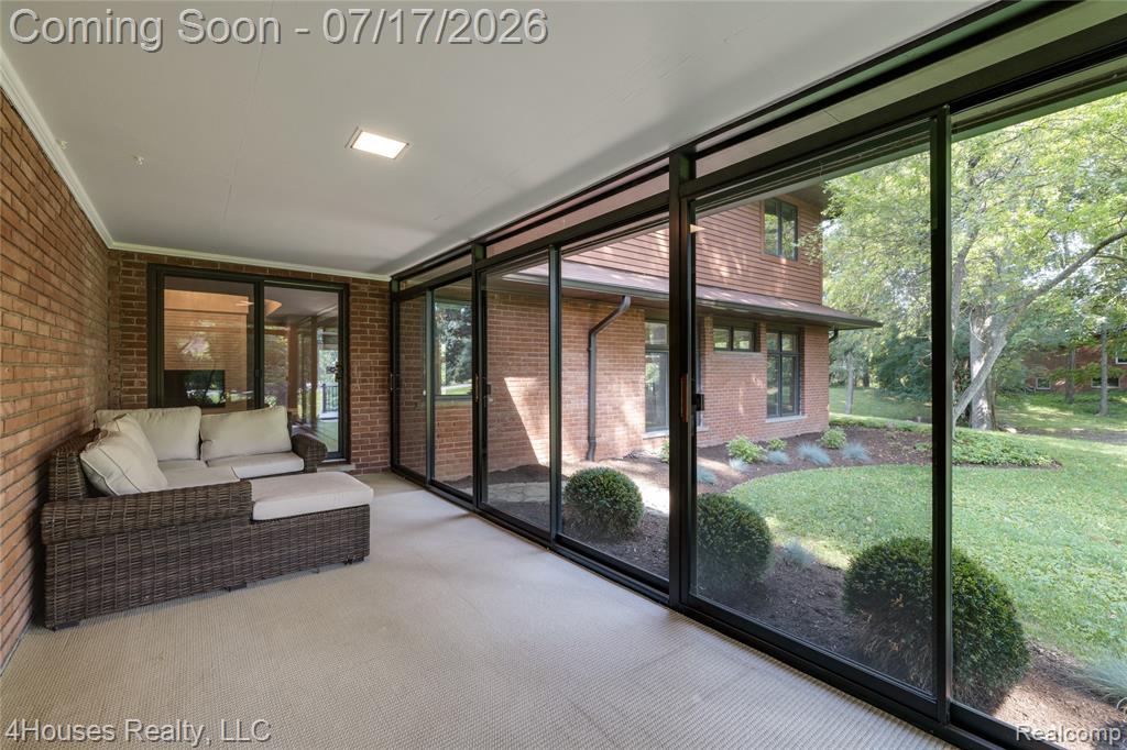 5717 Sussex Drive, Troy, MI 48098 — Photo 29