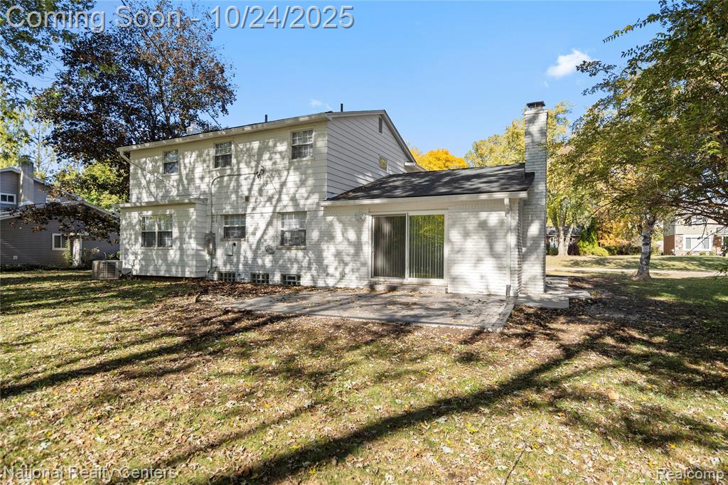 4427 Westover Drive, West Bloomfield, MI 48323 — Photo 40