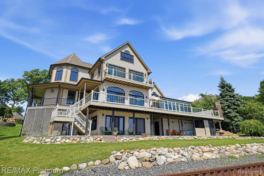 997 Thompson Shore Drive, Howell, MI 48843 — Photo 83