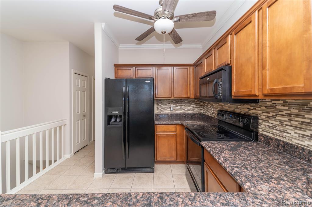 5143 Parsley Drive, Utica, MI 48316 — Photo 8