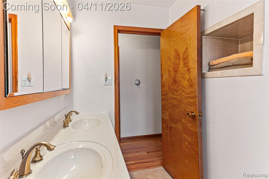 4012 Weddell Street, Dearborn Heights, MI 48125 — Photo 20