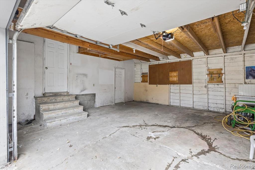 4203 Minerva Drive, Flint, MI 48504 — Photo 29