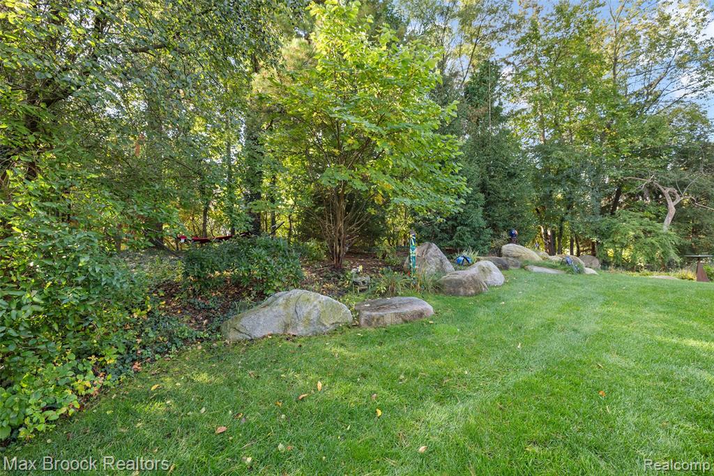 3673 York Court, Bloomfield Hills, MI 48301 — Photo 26