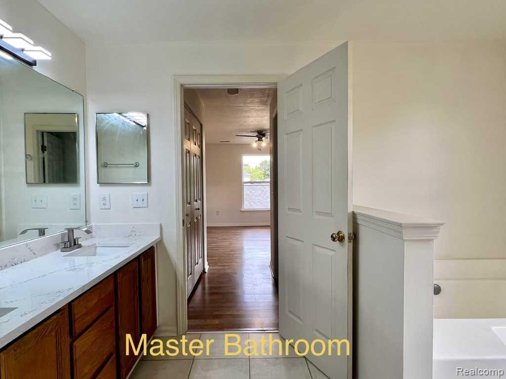 1245 Heatherwood Lane, Ann Arbor, MI 48108 — Photo 13