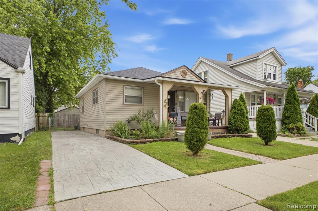 439 Cleveland Avenue, Lincoln Park, MI 48146 — Photo 2