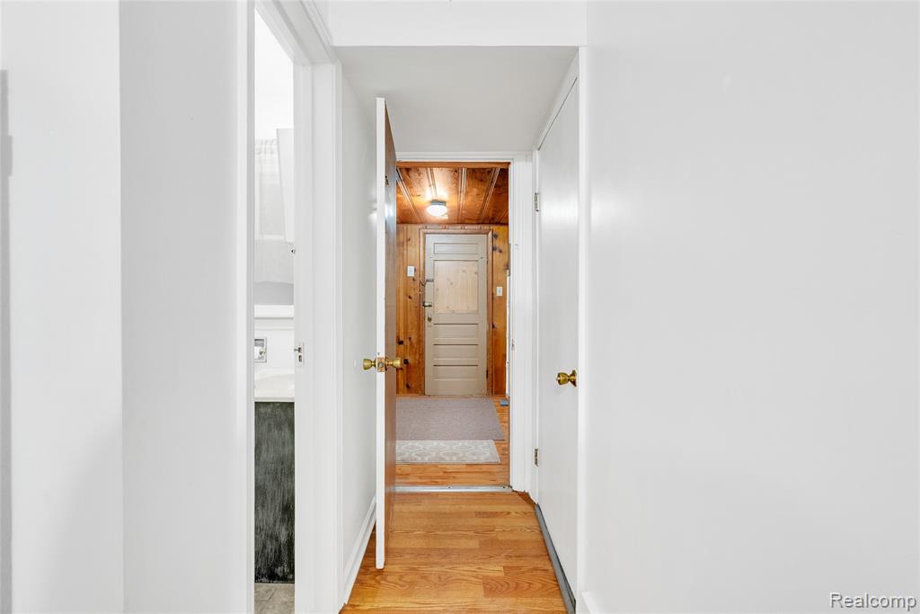 6522 Saline Drive, Waterford, MI 48329 — Photo 10