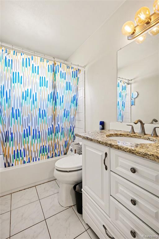 31805 Kelly Road, 25, Fraser, MI 48026 — Photo 7