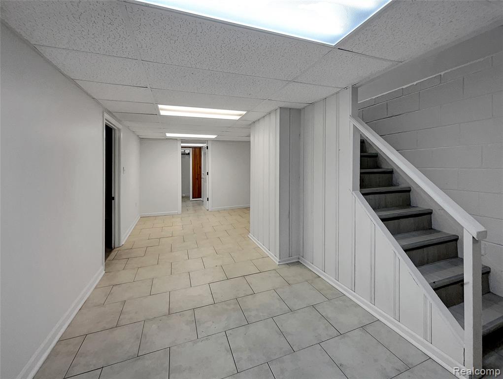 8212 Virgil Street, Dearborn Heights, MI 48127 — Photo 15