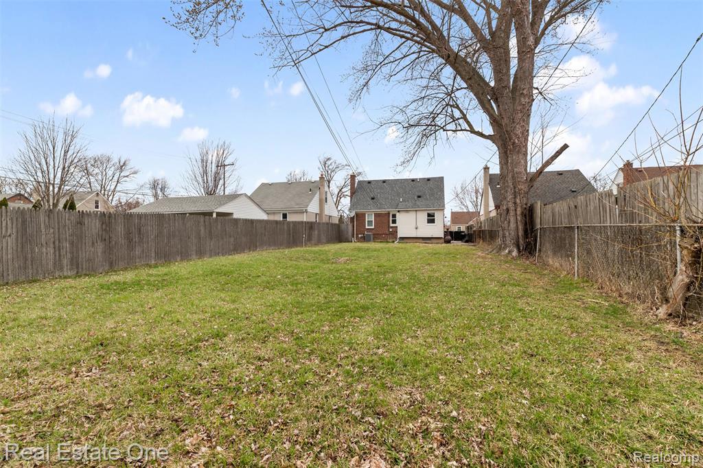 863 Harrison Boulevard, Lincoln Park, MI 48146 — Photo 29