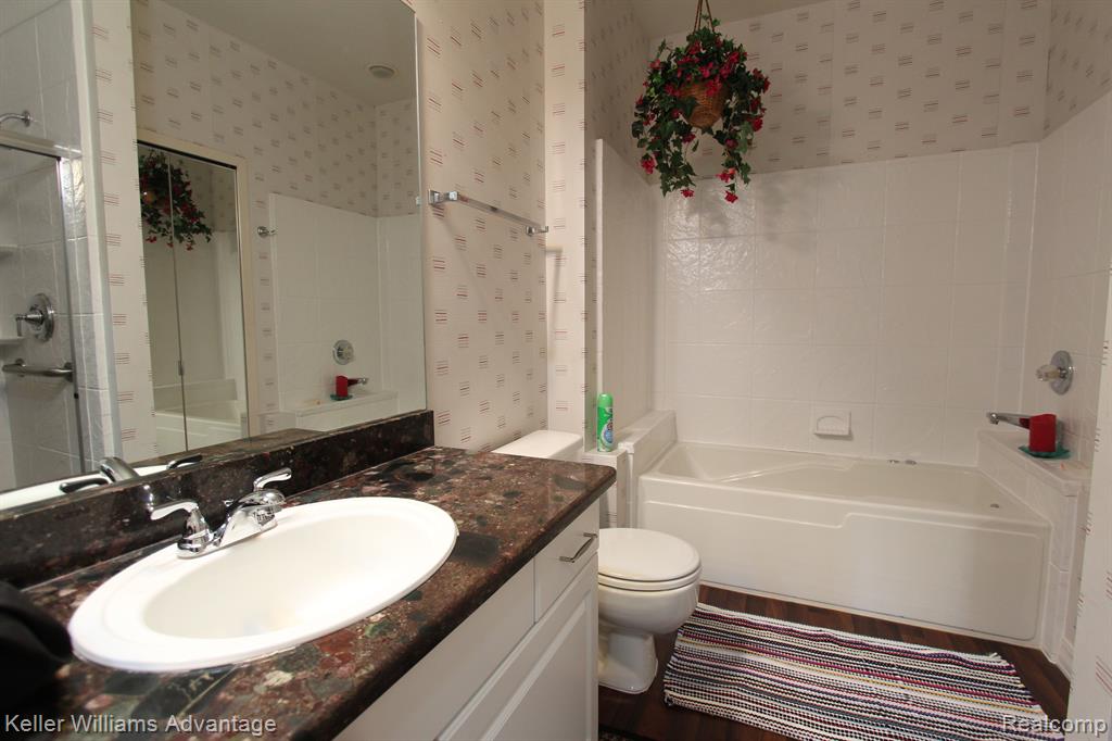 41840 Cantebury Drive, Novi, MI 48377 — Photo 20