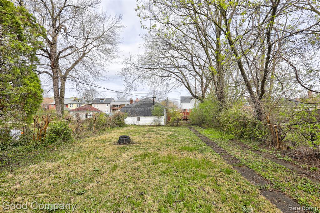 2244 Lamothe Street, Detroit, MI 48206 — Photo 12
