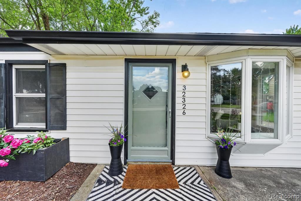 32326 Florence Street, Garden City, MI — Photo 6