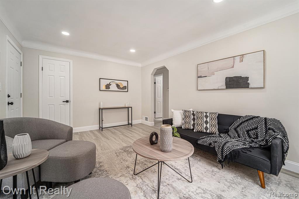 7660 W Parkway Street, Redford, MI 48239 — Photo 5