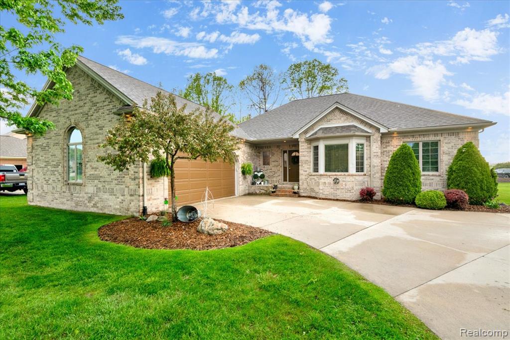2376 Joseph Tamron Drive W, St. Clair, MI 48079 — Photo 3