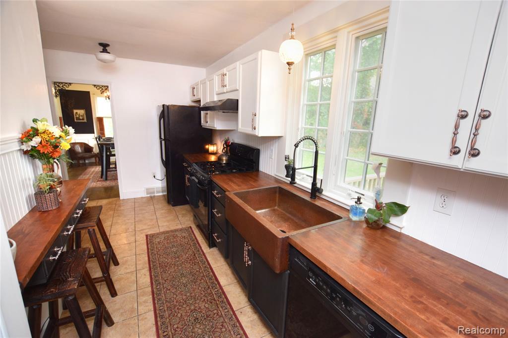 448 Dougherty Place, Flint, MI 48504 — Photo 5