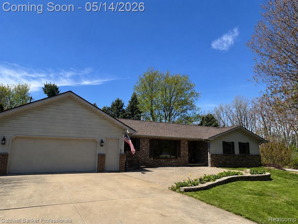 593 Deanna Drive, Lapeer, MI 48446 — Photo 2