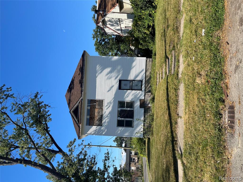12201-03 HARTWELL Street, Detroit, MI 48227