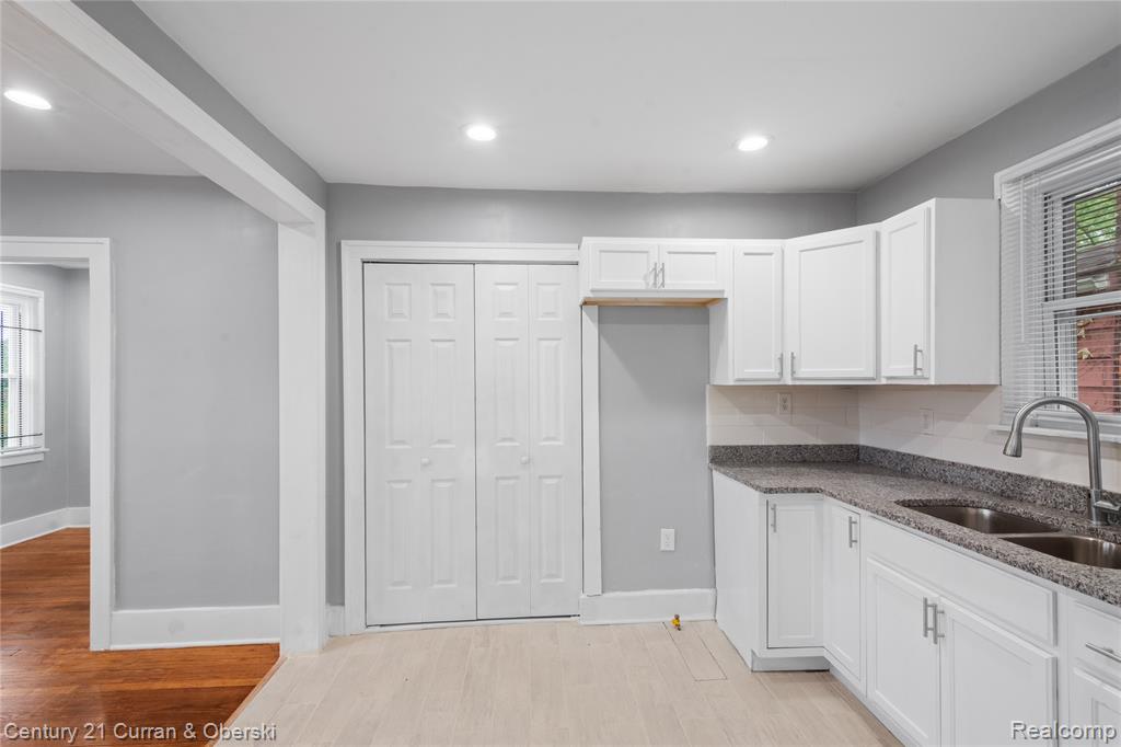 9412 Steel Street, Detroit, MI 48228 — Photo 13