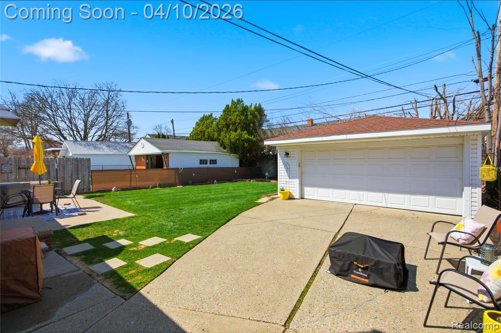 30725 Whittier Avenue, Madison Heights, MI 48071 — Photo 4