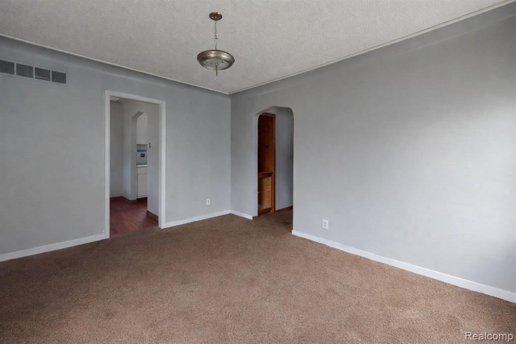 20300 McCormick Street, Detroit, MI 48224 — Photo 5