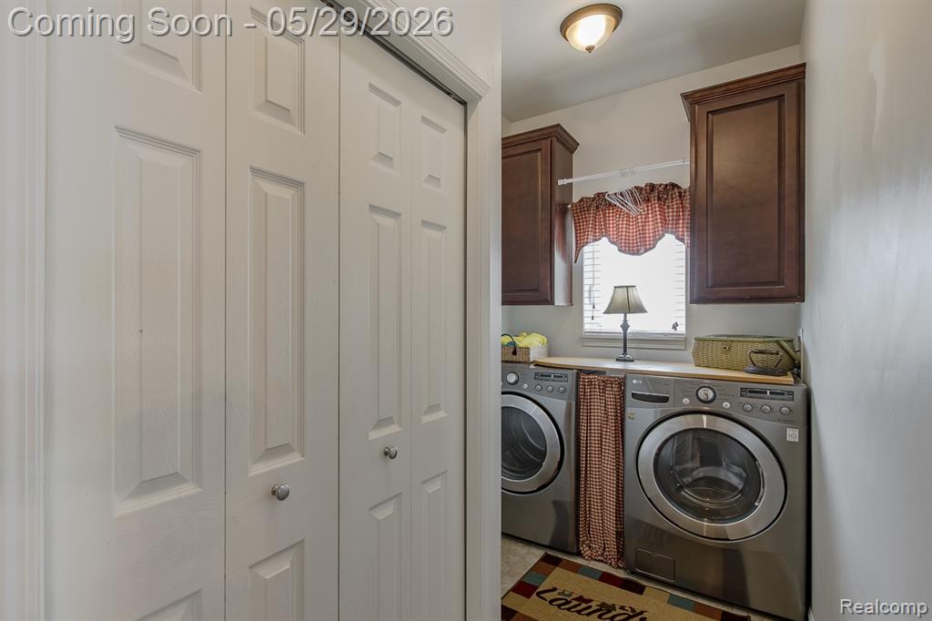 2740 Diane Marie Court, Waterford, MI 48329 — Photo 20