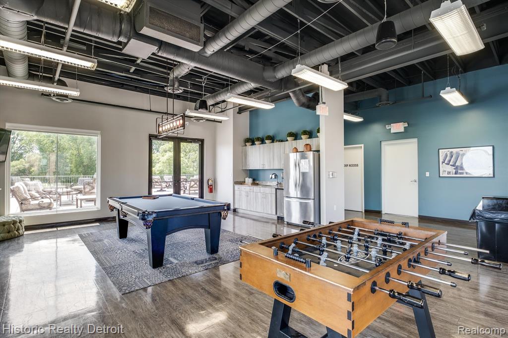 203 WINDWARD Court, 22, Detroit, MI 48207 — Photo 40
