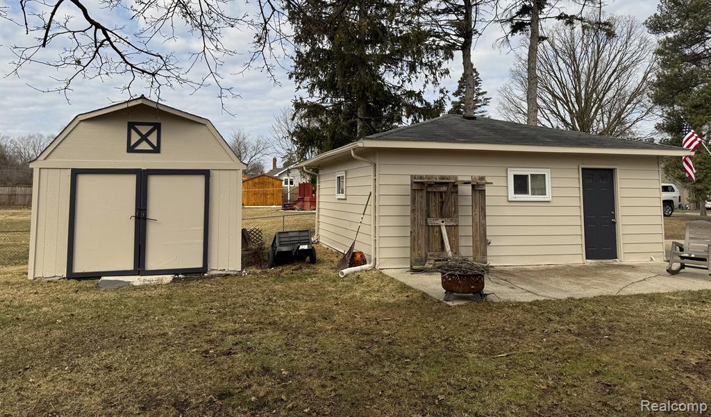 638 COLLIER Road, Pontiac, MI 48340 — Photo 28
