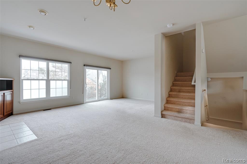 432 CHERRY ORCHARD Road, Canton, MI 48188 — Photo 4
